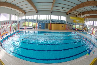 na zdjęciu basen sportowy